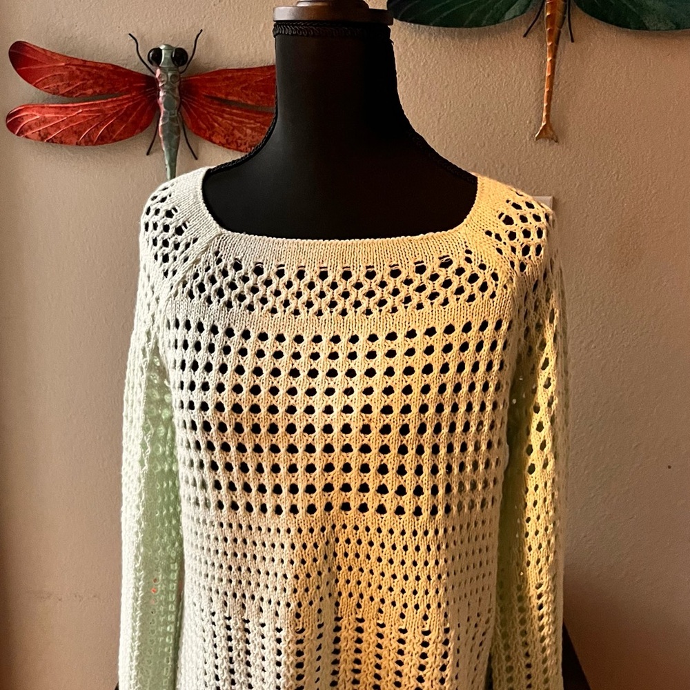 Elegant Mint Green Cream Sweater